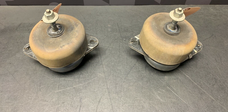 2016 FORD MUSTANG GT OEM COYOTE ENGINE MOTOR MOUNTS