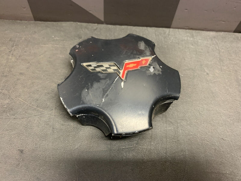 CORVETTE WHEEL CENTER CAP (1) USED OEM GREY