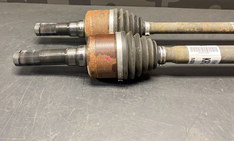 2019 FORD MUSTANG GT OEM REAR AXLES PAIR DR PS CV AXLES USED