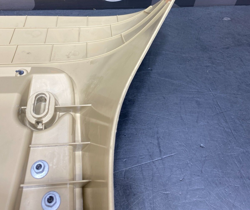 2007 CORVETTE C6 OEM CENTER CONSOLE ARM REST TAN USED 33K MILES