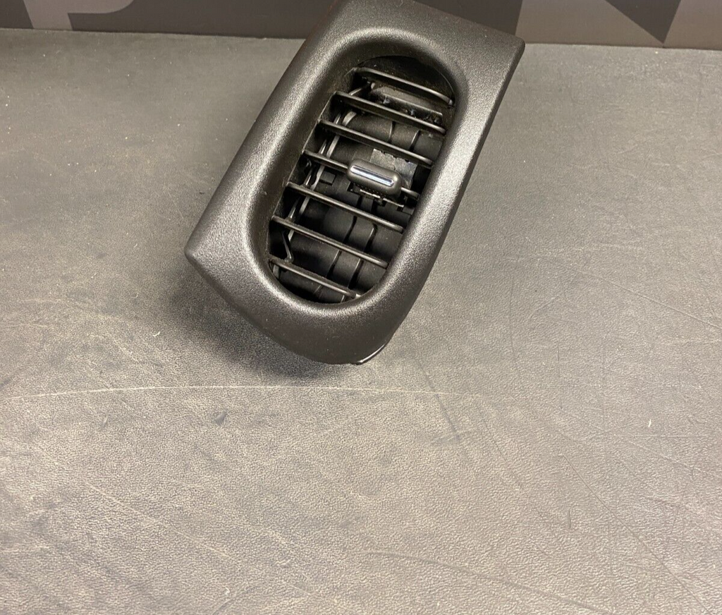 2008 CORVETTE C6 OEM PASSENGER RH DASH VENT USED