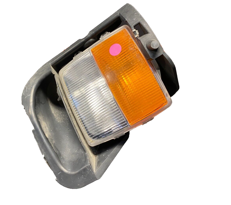 2007 CADILLAC CTS V CTS-V OEM PASSENGER RH FOG LIGHT ASSEMBLY USED