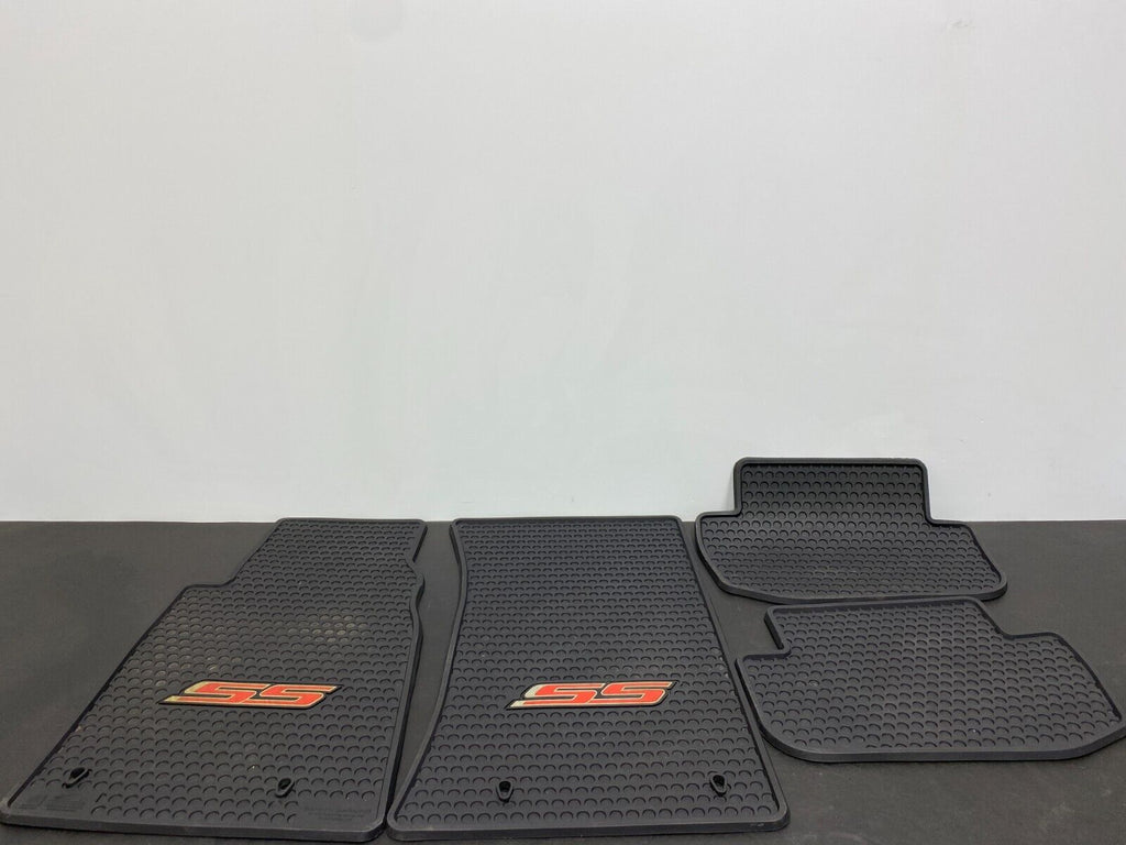 2011 CHEVROLET CAMARO SS OEM RUBBER FLOOR MAT SET RED SS LOGO LLOYD USED