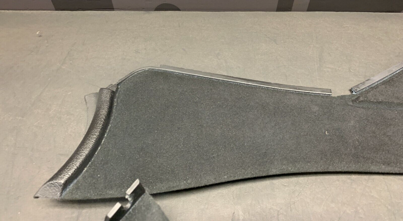 2004 PONTIAC GTO OEM BLACK CENTER CONSOLE SIDE PANEL SUEDE TRIMS