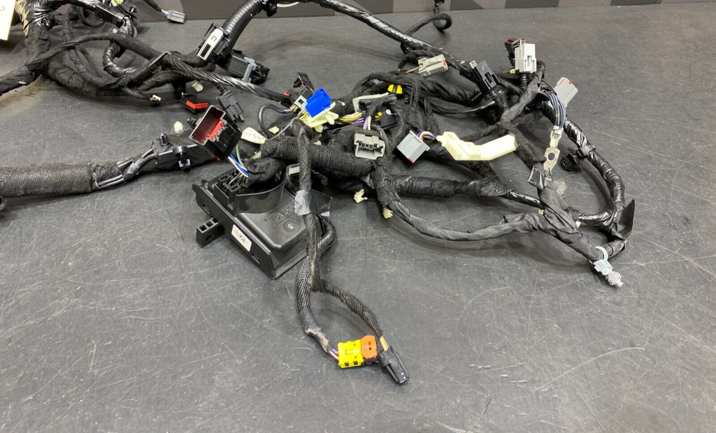 2016 FORD MUSTANG GT350R OEM DASHBOARD WIRING HARNESS FR3V14401G281T USED