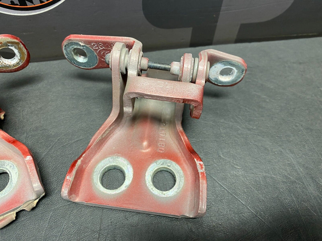 2015 CHEVROLET SS SEDAN OEM PASSENGER RH FRONT DOOR HINGE PAIR USED