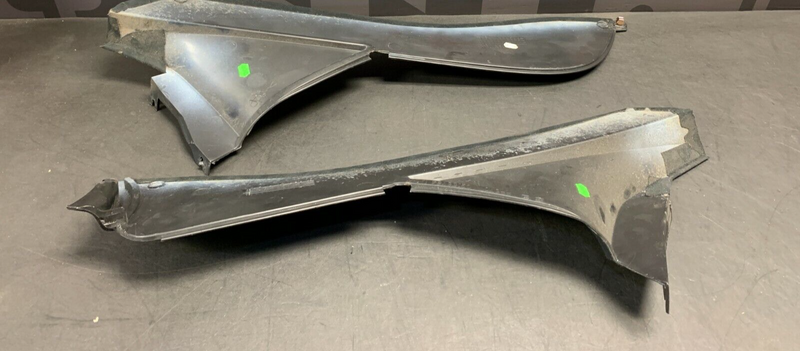 2004 PONTIAC GTO OEM CENTER CONSOLE SIDE PANEL TRIM