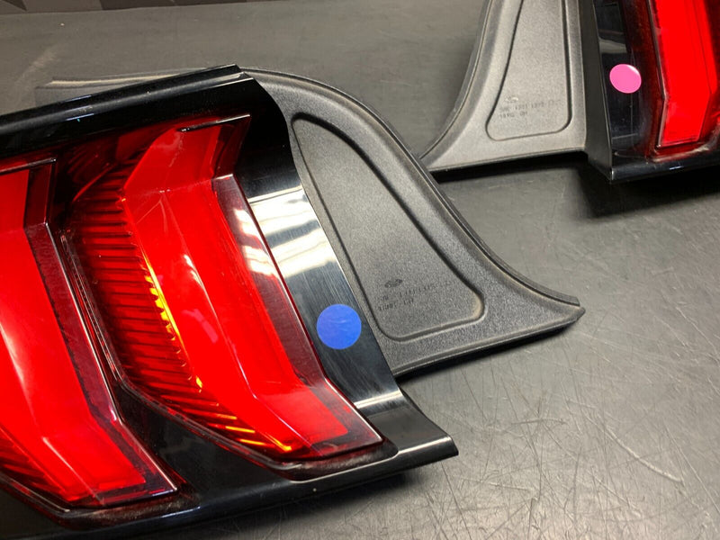 2019 FORD MUSTANG GT OEM TAIL LIGHTS PAIR DRIVER PASSENGER USED