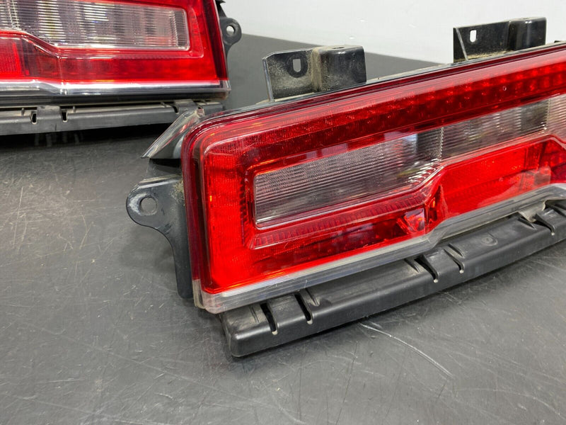 2015 CHEVROLET CAMARO SS OEM LED TAIL LIGHT PAIR DRIVER PASSENGER LIGHTS USED