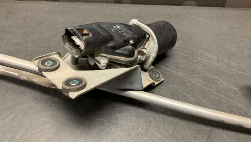2006 Honda S2000 AP2 WIPER ARM MOTOR ASSEMBLY USED OEM 107K