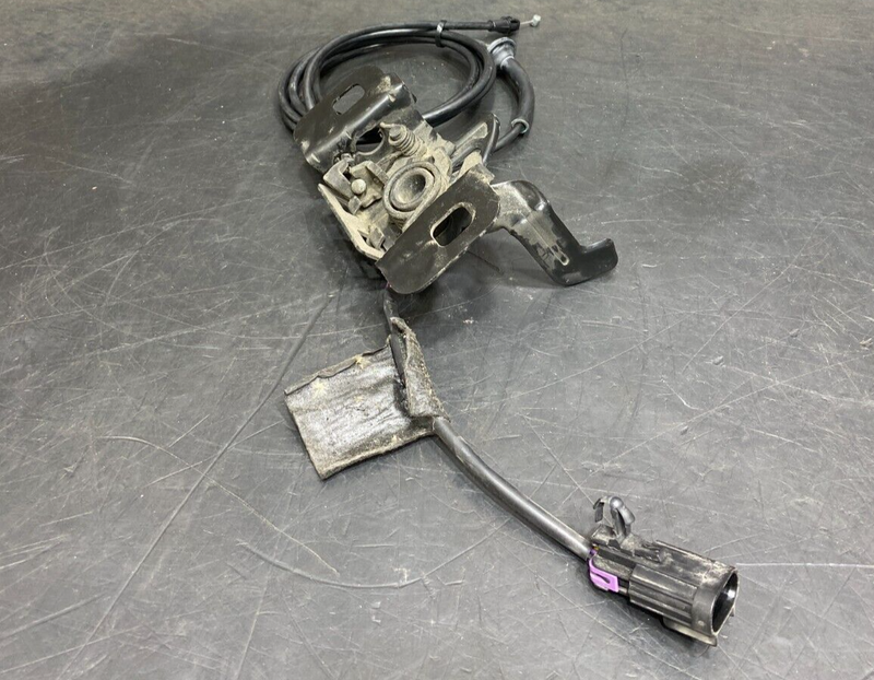 2014 CAMARO ZL1 COUPE OEM HOOD LATCH ASSEMBLY WITH CABLE USED