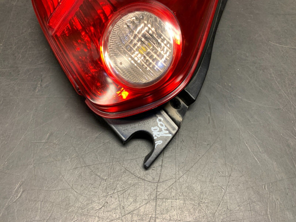 2015 Nissan Juke NISMO RS OEM DRIVER TAIL LIGHT USED