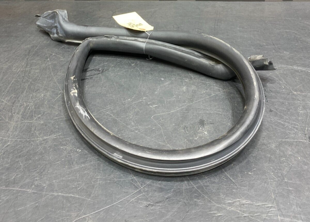 2002 CORVETTE C5 Z06 OEM PASSENGER RH DOOR WEATHERSTRIP SEAL USED