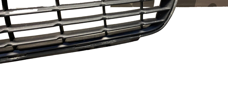 2011 CAMARO SS OEM  LOWER FRONT BUMPER GRILL ASSEMBLY USED