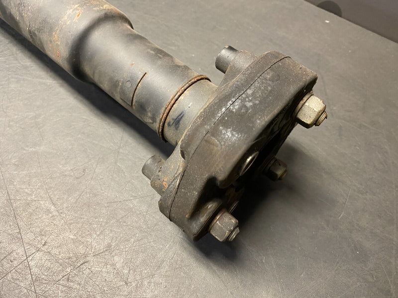 2011 CHEVROLET CAMARO SS OEM A/T DRIVESHAFT ASSEMBLY PROP SHAFT USED