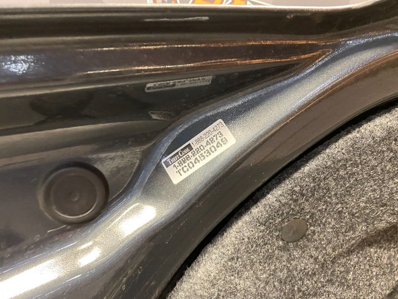 2015 CAMARO SS OEM TRUNK LID ASSEMBLY USED **MISSING WING**
