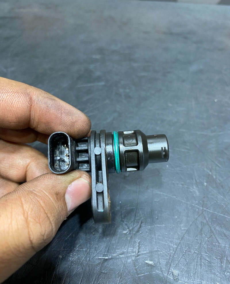 2018 DODGE CHALLENGER HELLCAT OEM CRANKSHAFT POSITION SENSOR USED