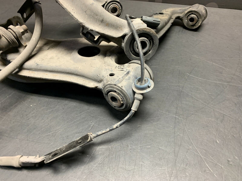 2004 MAZDA MIATA OEM PASSENGER FRONT HUB KNUCKLE CONTROL ARM KNEE ASSY