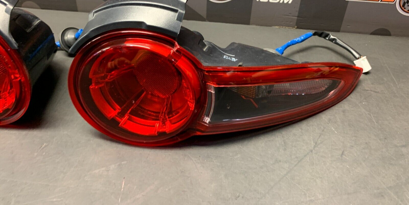 2021 MAZDA MIATA RF ND OEM TAIL LIGHTS LAMP PAIR USED