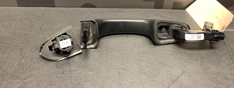 2019 FORD MUSTANG GT OEM PASSENGER DOOR HANDLE USED