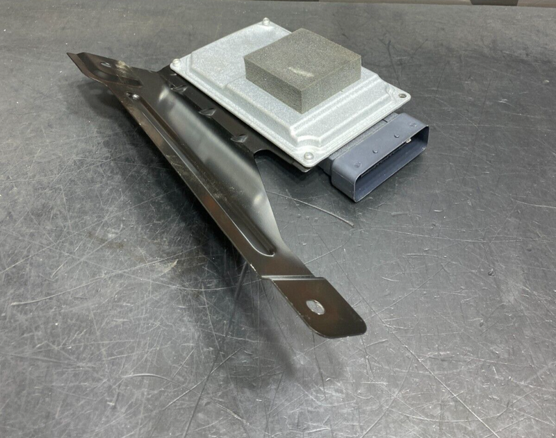 2016 FORD MUSTANG GT350R OEM MAGNETIC RIDE CONTROL MODULE fr3v-18b066-ac USED