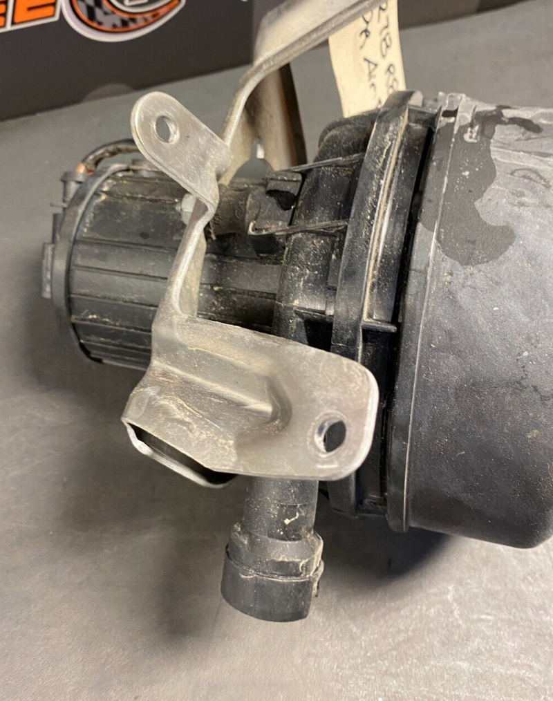 2012 AUDI R8 GT V10 OEM DRIVER LH AIR PUMP SMOG PUMP SECONDARY AIR USED