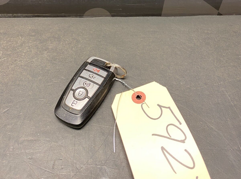 2019 FORD MUSTANG GT OEM KEY KEYFOB REMOTE USED