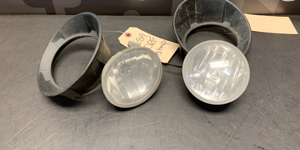 2011 CAMARO SS OEM FOG LIGHTS W/ BEZELS TRIM