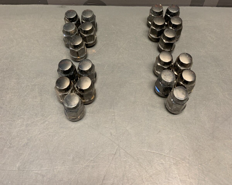 2000 PONTIAC FIREBIRD AFTERMARKET WHEEL LUG NUTS