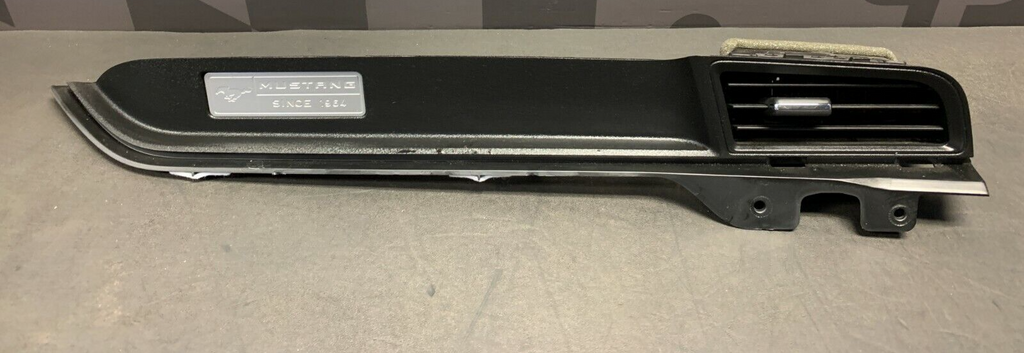 2015 FORD MUSTANG GT OEM PASSENGER DASH BADGE TRIM