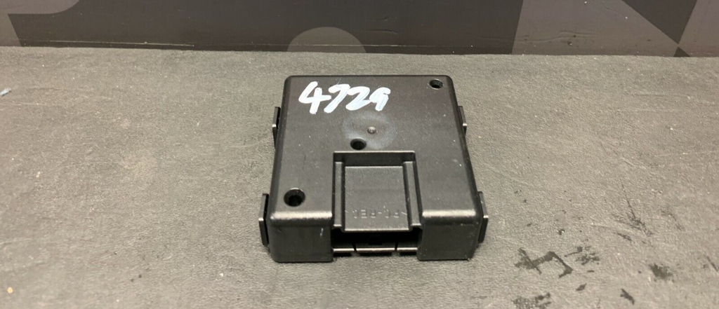 2018 CAMARO ZL1 OEM 23389979 AMBIENT LIGHTING CONTROL MODULE