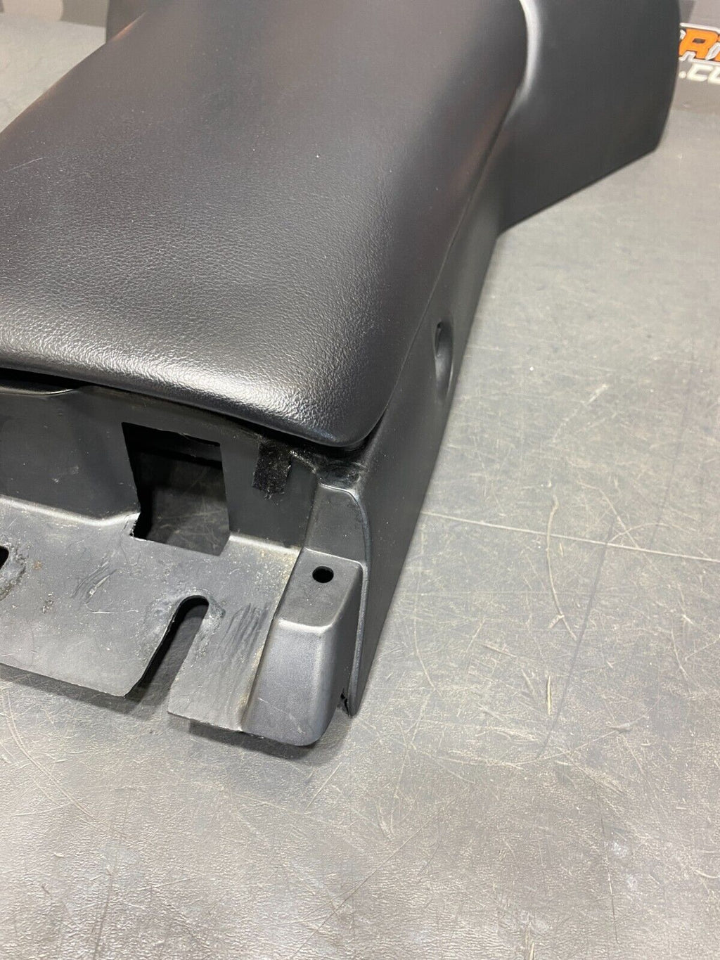 2001 CORVETTE C5 Z06 OEM CENTER CONSOLE ARM REST ASSEMBLY USED