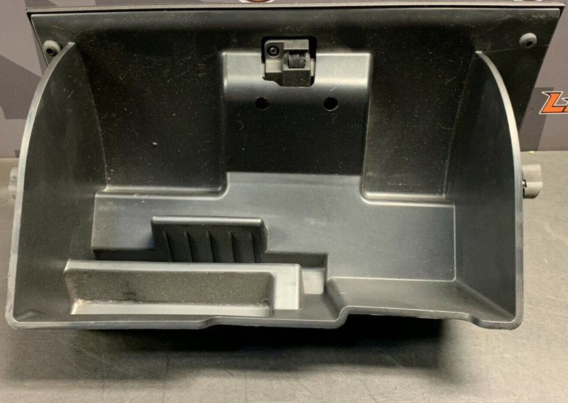 2013 FORD MUSTANG GT OEM GLOVE BOX
