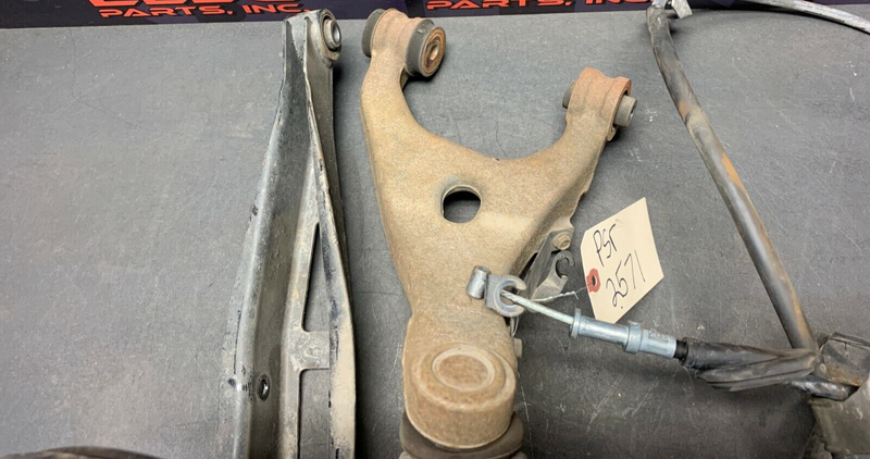 2017 SUBARU BRZ FRS 86 OEM PASSENGER RH REAR HUBKNUCKLE CONTROL ARM KNEE