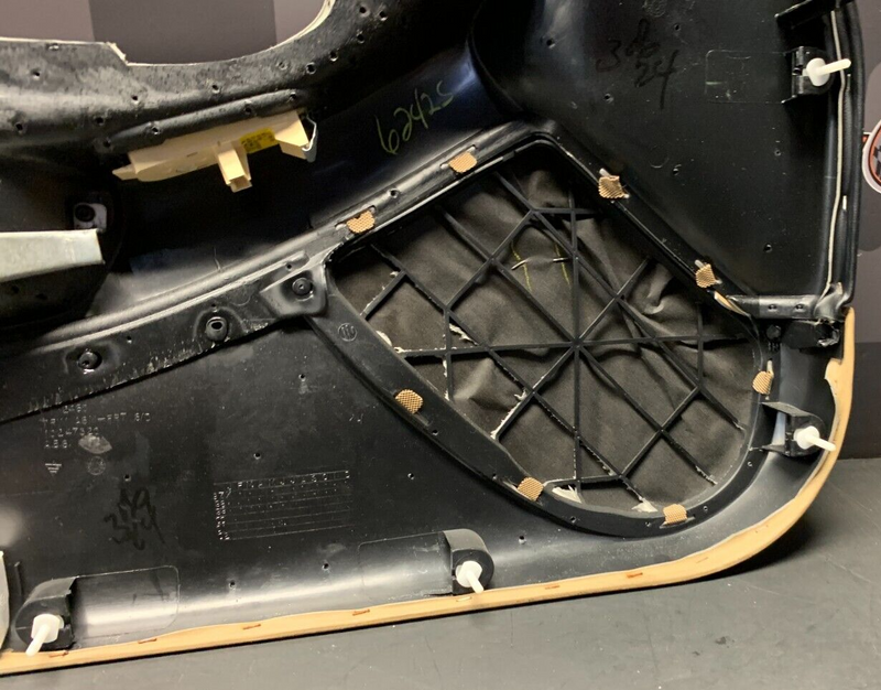2000 CORVETTE C5 OEM PASSENGER RH DOOR PANEL BLACK TAN 77k MILES