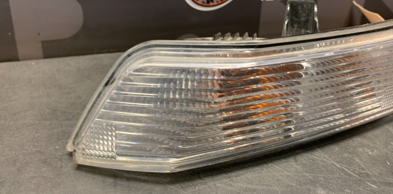 2017 FORD MUSTANG GT COUPE OEM DRIVER FRONT TURN SIGNAL LIGHT USED