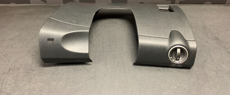 2009 PONTIAC G8 GT OEM DRIVER LOWER DASH KNEE PANEL