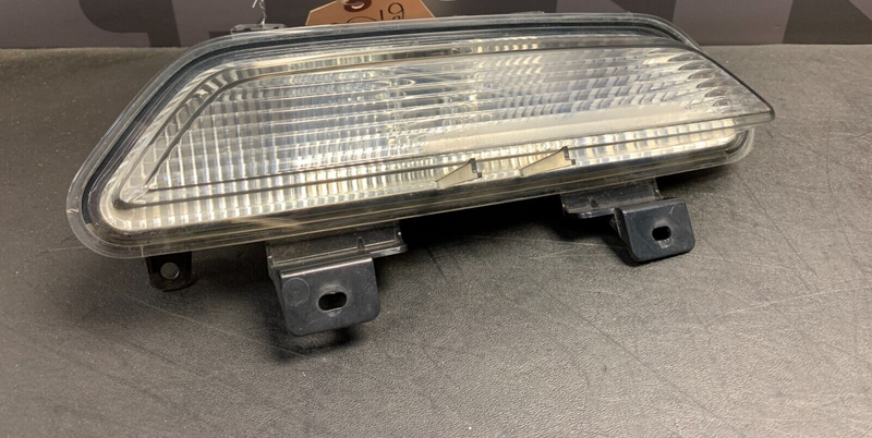 2019 FORD MUSTANG GT OEM REVERSE LIGHT USED