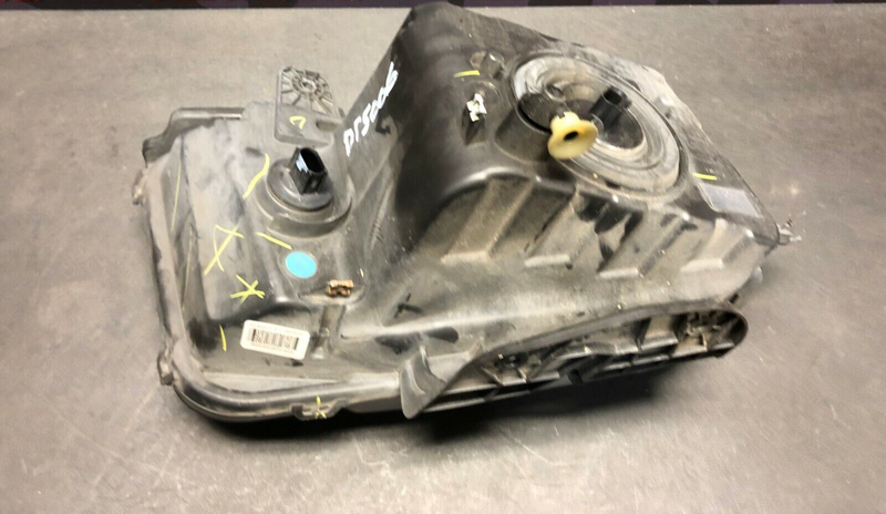 2010 CHEVROLET CAMARO SS OEM LH DRIVER HEADLIGHT HEAD LIGHT