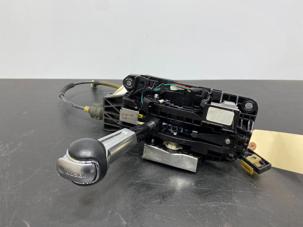 2016 FORD MUSTANG GT OEM AUTOMATIC SHIFTER ASSEMBLY USED