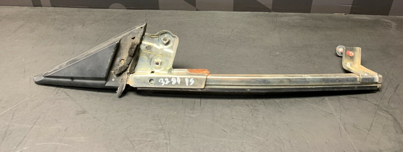 2006 HONDA S2000 AP2 OEM PASSENGER WINDOW TRACK DOOR FLAG