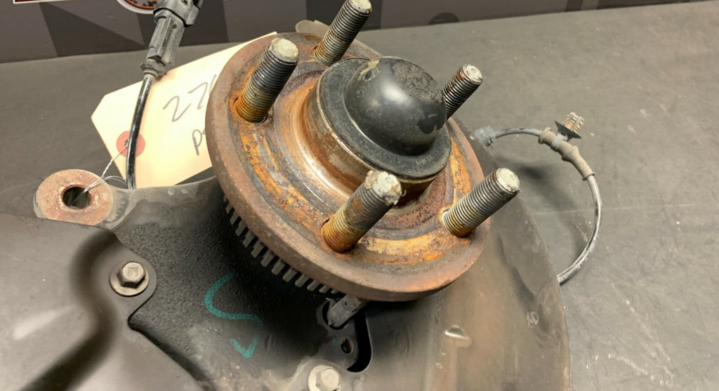 2015 FORD MUSTANG GT OEM PASSENGER FRONT CONTROL ARM HUB KNEE ASSY