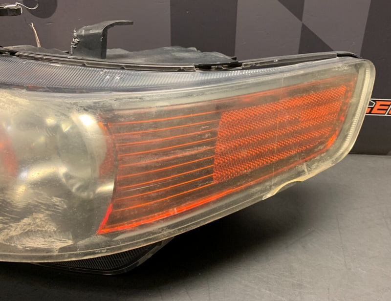 2005 ACURA TSX OEM DRVIER LH HEADLIGHT HID USED