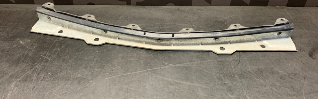 2004 CORVETTE C5 Z06 OEM FRONT BUMPER MOUNTING BRACKET USED