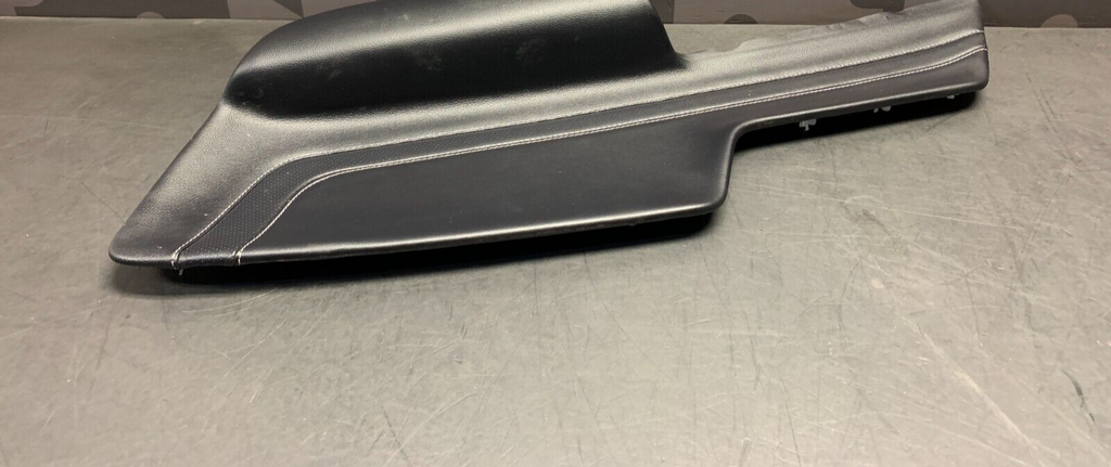 2021 FORD MUSTANG GT OEM PASSENGER RIGHT DOOR PANEL INSERT USED OEM