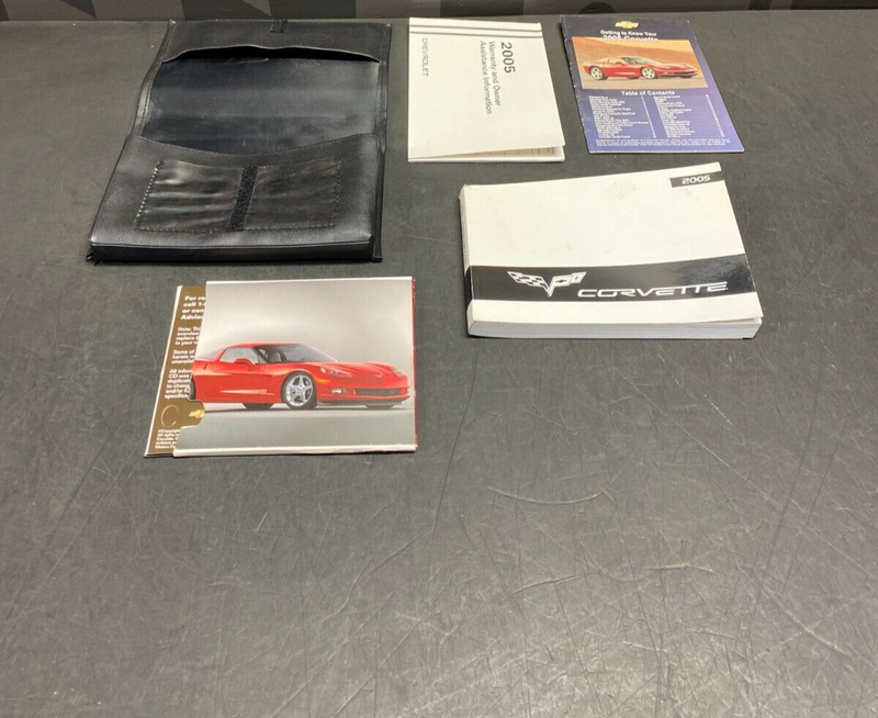 2005 CORVETTE C6 OEM OWNER MANUAL WITH LEATHER CASE USED