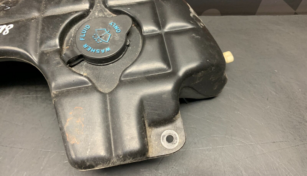 2000 CORVETTE C5 OEM WINDSHIELD WASHER RESEVOIR TANK USED 77k MILES