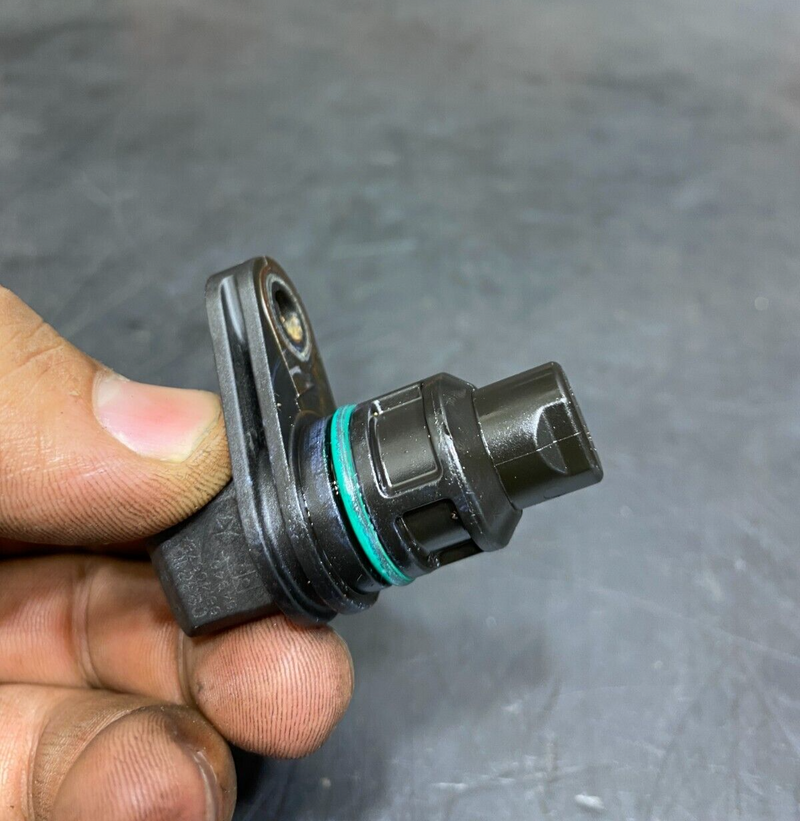 2018 DODGE CHALLENGER HELLCAT OEM CRANKSHAFT POSITION SENSOR USED