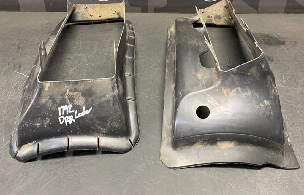 2012 AUDI R8 V10 OEM COUPE OEM OIL/TRANSMISSION COOLER DUCTS PAIR USED