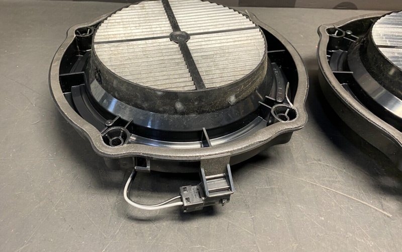 2007 PORSCHE 911 TURBO 997.1 OEM BOSE FRONT DOOR SPEAKERS PAIR DR PS USED